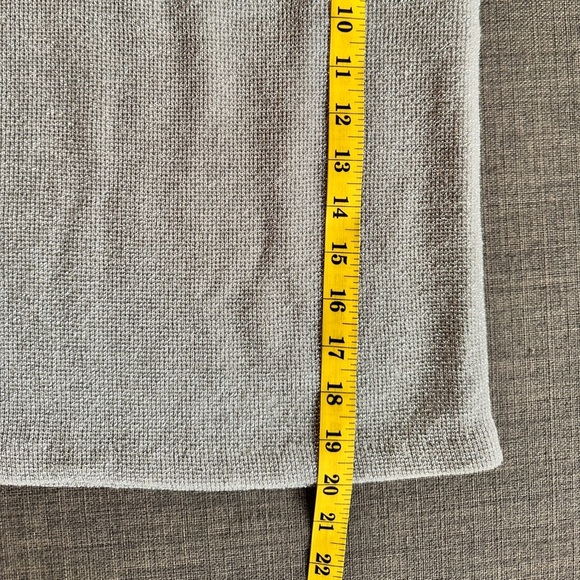 Audrey L | Silver Metallic Sleeveless Mock Neck Knit Top | Size M - Picture 7 of 7